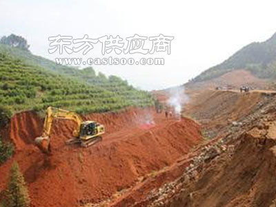 土石方工程施工 一級資質(zhì)企業(yè)萬江與騰鵬的專業(yè)優(yōu)勢